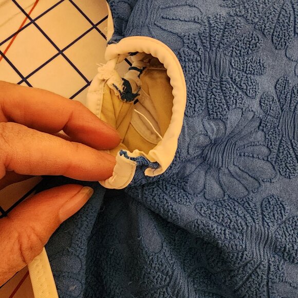 Shade Critters Textured Cut Out Daisy 1 Shoulder Swimsuit Blue Size 10, - Picture 12 of 13